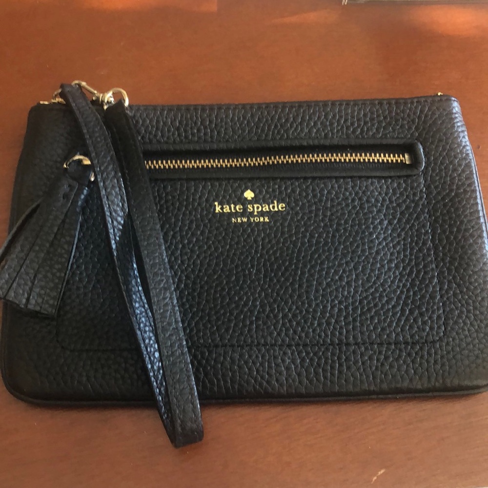 EUC Kate Spade black and gold leather wristlet